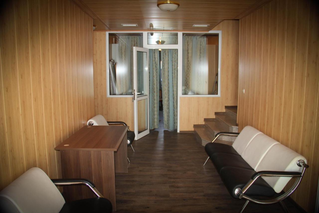 Parade Allure Zhashkiv Exterior photo